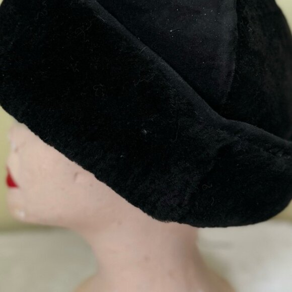 Vintage Shearling Bucket Rimmed Hat Sheepskin Fur Cozy Warm Leather Custom Fur - Picture 13 of 13